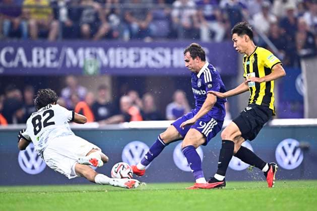 RSC Anderlecht v Kairat Almaty - UEFA Europa League ANDERLECHT, BELGIUM - AUGUST 27 : Cvetkovic Mihajlo forward of RSC Anderlecht in action during the UEFA Europa League 2026 27 play-off round second leg between RSC Anderlecht and Kairat Almaty on August 27, 2026 in Anderlecht, Belgium, 27 08 2026 Anderlecht Belgium  Copyright: xTomasxSiskx