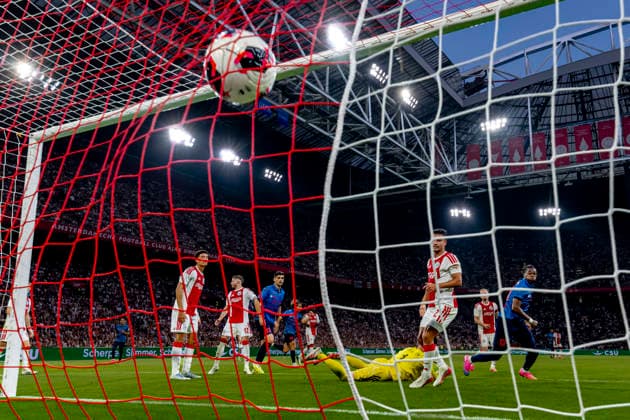 AMSTERDAM FC Sion forward Winsley Boteli scores the goal to make it 1–2 during the UEFA Conference League match at the Johan Cruijff ArenA on August 27, 2026, in Amsterdam, the Netherlands. Photo by DeFodi Images