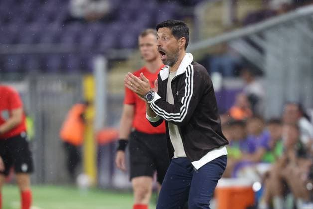 Anderlecht s head coach Vitor Bruno pictured during a soccer game between Belgian soccer team RSC Anderlecht and Kazakh Kairat Almaty, Thursday 27 August 2026 in Brussels, in on the return leg of the play-off round for the UEFA Europa League phase. VIRGINIExLEFOUR  x184508638x