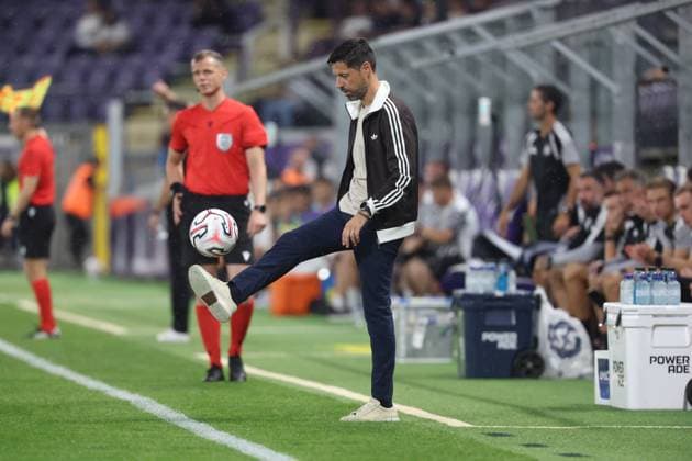 Anderlecht s head coach Vitor Bruno pictured during a soccer game between Belgian soccer team RSC Anderlecht and Kazakh Kairat Almaty, Thursday 27 August 2026 in Brussels, in on the return leg of the play-off round for the UEFA Europa League phase. VIRGINIExLEFOUR  x184508620x