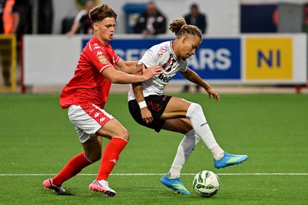 UEFA Europa Conference League Play-off Second Leg, Inver Park, Antrim 27 8 2026 Larne vs Lincoln Red Imps Larne™s Matty Lusty with Imp™s Juliana Eerstelling Matty Lusty with Juliana Eerstelling 27 8 2026  Copyright: xx Larne v Imps-003