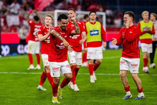 August 27, 2026: Niklas Castro and Eggert Aron Gudmundsson of Brann celebrate after the UEFA Conference League playoff match between Brann and PAOK on August 27, 2026 in Bergen. Photo by Marius Simensen. BILDBYRAN COP 238 bbeng brann football soccer celebration paok playoff skb uecl uefa conference league  Copyright: MARIUSxSIMENSEN BB260827BB972