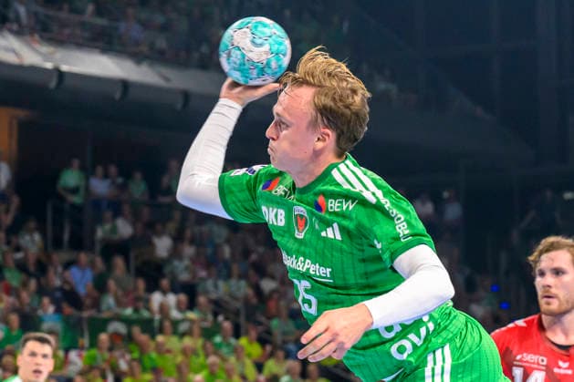 Pictured, from left: Matthes Langhoff, Fuechse Berlin, 25, GER, Berlin, handball, Fuechse Berlin vs. MT Melsungen, at the Max Schmeling Halle, August 27, 2026, Copyright: HMBxMedia UwexKoch