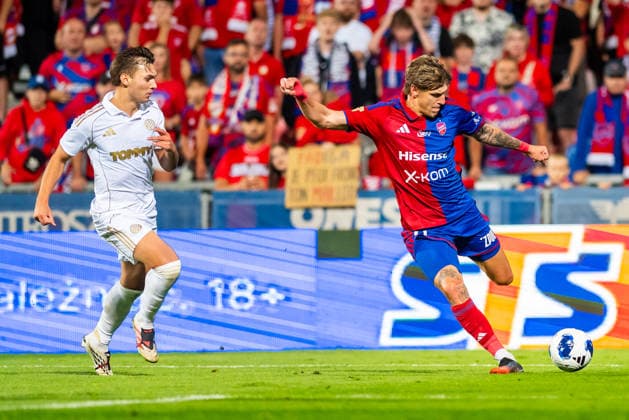 Patryk Makuch seen during the UEFA Conference League 2026 27 Play Off Round Second Leg match between teams of Rakow Czestochowa and Hajduk Split (Gleb Soboliev Ball Raw Images) Czestochowa Miejski Stadion PiÅ‚karski Rakow Poland Copyright: xGlebxSobolievx glebsoboliev_RAKvHAJ_100