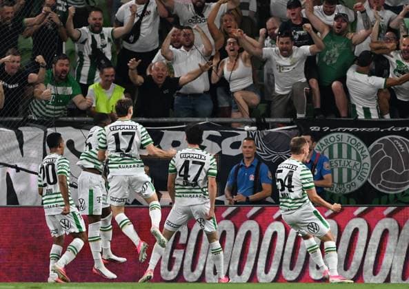 Ferencvaros v Trabzonspor - UEFA Europa League BUDAPEST, HUNGARY - AUGUST 27: Ferencvaros players celebrate after scoring a goal during the UEFA Europa League play-off second-leg match between Ferencvaros and Trabzonspor at Groupama Stadium in Budapest, Hungary on August 27, 2026. Hakan Burak Altunoz Anadolu Budapest Hungary. Editorial use only. Please get in touch for any other usage.  Copyright: x2026xAnadoluxHakanxBurakxAltunozx