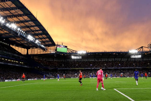 Chelsea v Luton Town 27 August 2026, London - Carabao Cup Second Round - Chelsea v Luton Town - A general view of play within Stamford Bridge - Photo: Jacques Feeney Offside. London UK *** Chelsea gegen Luton Town, 27. August 2026, London, Carabao Cup, zweite Runde: Chelsea gegen Luton Town – Ein Blick auf das Spielgeschehen im Stamford Bridge-Stadion. Foto: Jacques Feeney, Offside, London, Großbritannien  Copyright: xJacquesxFeeneyx xOffsidexOffside