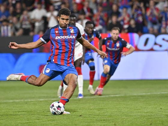 Football Europa League second leg of the fourth qualifying round match. Viktoria Plzen vs Crvena Zvezda Belgrade in Pilsen, Czech Republic, August 27, 2026. Christophe Kabongo of Viktoria Plzen is scoring from the penalty spot. (CTKxPhoto MiroslavxChaloupka) CTKPhotoP2026082708291  CTKPhotoP2026082708291