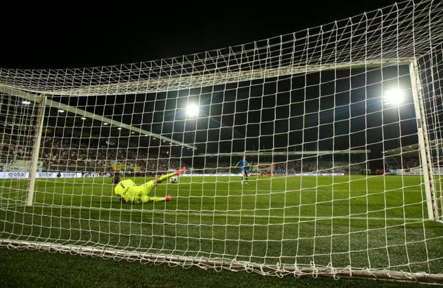 James Penrice of Rangers misses a penalty during UEFA Conference League playoff round second leg match at Chance Arena, Jablonec. FK Jablonec v Rangers - UEFA Conference League - Chance Arena, Czech - 27 Aug 2026Jablonec Chance Arena Czech Republic EDITORIAL USE ONLY  Copyright: xRangersxFC Shutterstockx 17121543dj