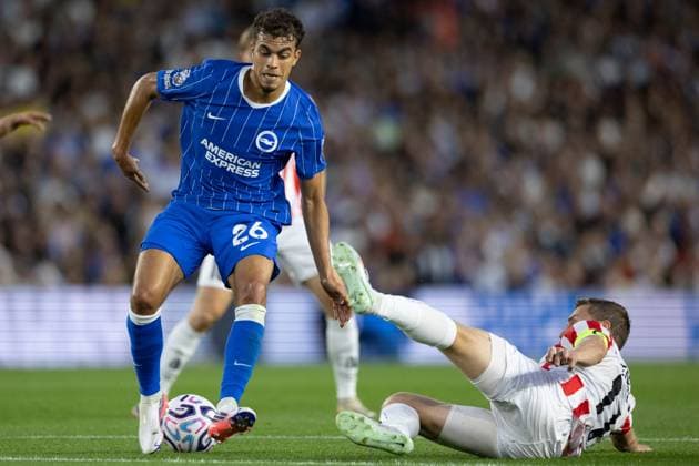 Yasin Ayari of Brighton and Hove Albion and Ruben Jenssen of Tromso Brighton and Hove Albion v Tromso, UEFA Conference League, Play-Off Round, Second Leg, Football, American Express Community Stadium, Brighton, UK - 27 Aug 2026Brighton American Express Community Stadi United Kingdom  Copyright: xIanxTuttle Shutterstockx 17118944ak