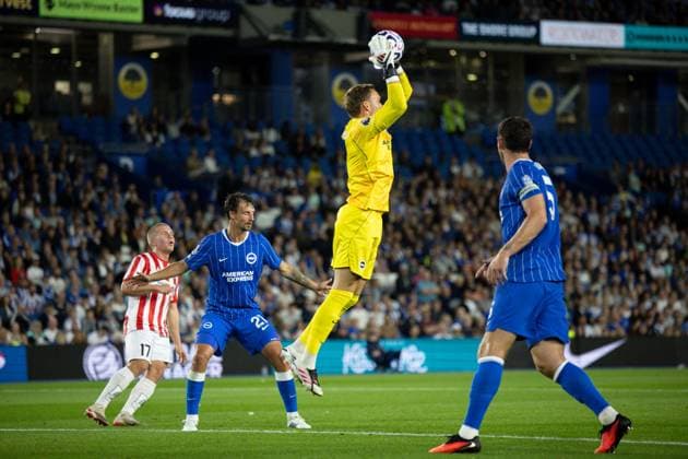 Bart Verbruggen of Brighton and Hove Albion catches the ball Brighton and Hove Albion v Tromso, UEFA Conference League, Play-Off Round, Second Leg, Football, American Express Community Stadium, Brighton, UK - 27 Aug 2026Brighton American Express Community Stadi United Kingdom  Copyright: xIanxTuttle Shutterstockx 17118944aj