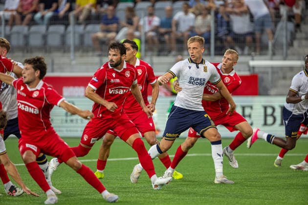 Mateusz Skrzypczak (72) seen during UEFA Europa League 26 27 4th qualifying round 2ed leg match between teams of FC Thun and Lech Poznan (Benjamin Faes Ball Raw Images) Thun Stockhorn Arena Switzerland Copyright: xBenjaminxFaesx BenjaminFaes_FCTvLPO-09