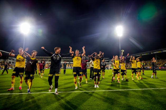 Europa League Qualifiers 2026 Lillestrom vs. Egantia Lillestrom 20260827 Lillestrom players celebrate their victory in the Europa League playoff soccer match between Lillestrom and Egantia at Arasen Stadium. Photo: Erik Flaaris Johansen, NTB Lillestrom Norway EDITORIAL USE ONLY RESTRICTED USE FOR BETTING COMPANIES  Copyright: xErikxFlaarisxJohansenx xNTBx