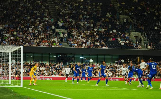 Rodrigo Muniz of Fulham scores a goal to make it 2-0 Fulham v AFC Wimbledon, EFL Carabao Cup, Second Round, Football, Craven Cottage, London, UK - 27 Aug 2026London Craven Cottage United Kingdom EDITORIAL USE ONLY No use with unauthorised audio, video, data, fixture lists, club league logos or live services. Online in-match use limited to 120 images, no video emulation. No use in betting, games or single club league player publications.  Copyright: xJavierxGarcia Shutterstockx 17118946an