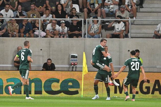 Football Conference League second leg of 4th qualifying round match: FC Hradec Kralove vs Panathinaikos Athens in Hradec Kralove, Czech Republic, August 27, 2026. Pictured football players of Panathinaikos Athens celebrate goal. (CTKxPhoto JosefxVostarek) CTKPhotoP2026082708032  CTKPhotoP2026082708032