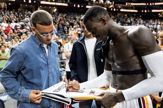 COLOGNE, GERMANY - AUGUST 27: Dennis Schroeder (Schröder, Schroder, Germany, 17) signs his match worn jersey for Said El Mala (1. FC Koeln) after a FIBA World Cup European Qualifiers match between Germany vs. Netherlands at Lanxess arena on August 27, 2026 in Cologne, Germany. North Rhine Westphalia Germany Copyright: xSteffiexWunderlx