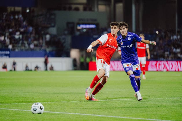 SOCCER - UEFA ECL, A.Wien vs Braga VIENNA,AUSTRIA,27.AUG.26 - SOCCER - UEFA Conference League, play-off, FK Austria Wien vs Sporting Braga. Image shows Pau Victor (Braga) and Sanel Saljic (A.Wien).  GEPAxpictures xAlexanderxSolc