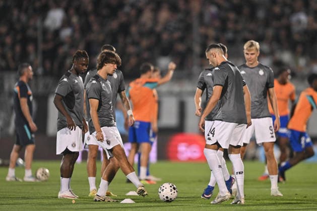 PARTIZAN vs GETAFE BOGDAN KOSTIC and VUKASIN DJURDJEVIC football Partizan vs Gefafe UEFA Conference League qualifications match at Partizan stadium, Belgrade 27.08.2026 Foto: FOOTBALL, UEFA CONFERENCE LEAGUE QUALIFICATIONS, PARTIZAN, GETAFE Belgrade Partizan stadium Serbia Copyright: xMarkoxMetlas xMNxPressx