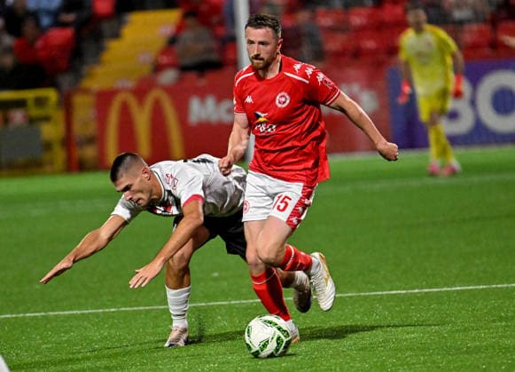 UEFA Europa Conference League Play-off Second Leg, Inver Park, Antrim 27 8 2026 Larne vs Lincoln Red Imps Larne™s Ronan Doherty with Imp™s Manu Toledano Ronan Doherty with Manu Toledano 27 8 2026  Copyright: xx Larne v Imps-025