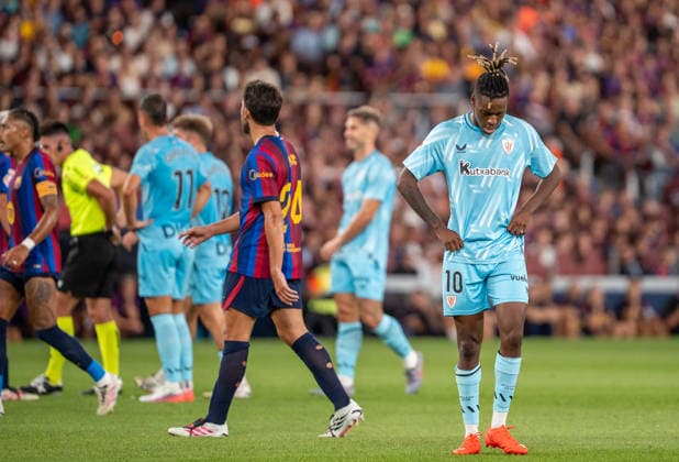 ESP LaLiga EA Sports: FC Barcelona vs. Athletic Bilbao. Nico Williams of Athletic Bilbao during the LaLiga EA Sports match between FC Barcelona and Athletic Bilbao, played at Spotify Camp Nou Stadium in Barcelona on August 27, 2026, in Spain. Spanish Soccer Copyright: xAgenciaxLOFx