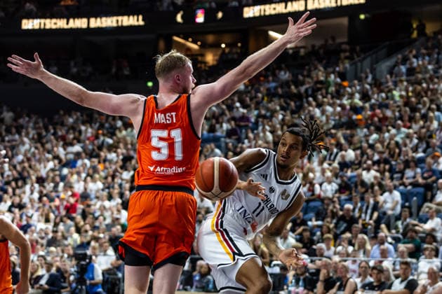 August 27, 2026, GER, FIBA 2027 Basketball World Cup, European Qualifiers, Cologne, Germany vs. Turkey; Oscar Da Silva (Germany) vs. Rienk Mast (Netherlands), 1; 51; Cologne, LANXESS Arena, North Rhine-Westphalia, Germany