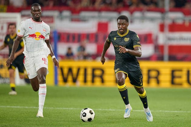 Salzburg, Austria, August 27, 2026 – 2026–2027 UEFA Europa League Playoffs, Second Leg: FC Red Bull Salzburg vs. Mjällby AIF. Pictured, from left, in a tackle: Kevin Boma (RB) and Tony Miettinen (AIF) at Red Bull Arena Copyright: xFotostandx xWassmuthx