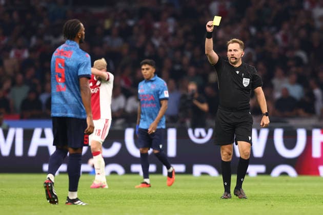 AMSTERDAM, NETHERLANDS - AUGUST 27: Noe Abdou Sow of FC Sion, referee Julian Weinberger during the UEFA Conference League match between Ajax and FC Sion at Johan Cruijff Arena on August 27, 2026 in Amsterdam, Netherlands.  Copyright: xMTB MBxMediax
