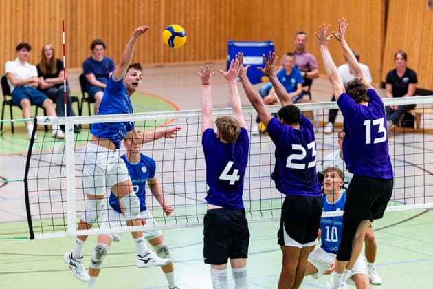 August 27, 2026, GER, Volleyball, Men, Season 26–27, 2nd Division South, 1st Division, Exhibition Match, Blue Volleys Gotha vs. Cerebricks Volley Goats Mitteldeutschland, Ben Bierwisch (Blue Volleys Gotha), 13, Tom Borchert, Cerebricks Volley Goats Central Germany, Rico Wardlow, Cerebricks Volley Goats Central Germany, Neo Laumann, Cerebricks Volley Goats Central Germany, 99867 Gotha, Sports Hall, Ernesti Sports Complex, Thuringia, Germany