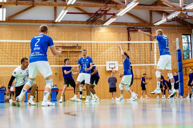 August 27, 2026, GER, Volleyball, Men, Season 26–27, 2 South 1, Exhibition Match, Blue Volleys Gotha vs. Cerebricks Volley Goats, Central Germany, Len Spankowski (Blue Volleys Gotha, 5), Richard Werner (Blue Volleys Gotha, 2), Hannes Krausse (Blue Volleys Gotha, 4), Hannes Krochmann, Blue Volleys Gotha, 7, 99867 Gotha, Sports Hall, Ernesti Sports Complex, Thuringia, Germany