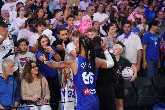 BASKET : France vs SlovÃ nie - Eliminatoires de la Coupe du Monde FIBA 2027 - 27 08 2026 Matthew Srazel Equipe de France France SlovÃ nie Basket Premiere journÃ e de la deuxieme phase des Ã liminatoires de la Coupe du Monde FIBA 2027.  Copyright: xx