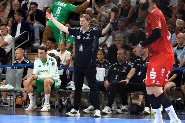 August 27, 2026, GER Germany, Handball, 1st Bundesliga, August 27, 2026, 2026–2027 season, Berlin, Fuechse Berlin vs. Melsungen, Head Coach Nicolej Krickau, Fuechse Berlin, Fuechse Berlin bench, Max Schmeling Halle, Berlin, Germany Copyright: xNordphotox xEnglerx