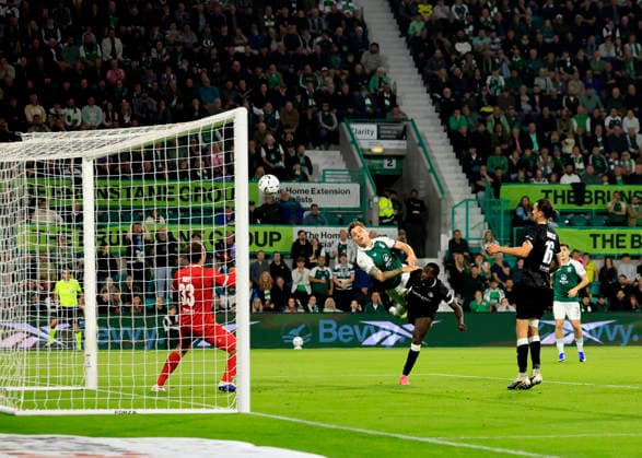 Hibernian v K.A.A. Gent UEFA Europa Conference League Jason Kerr of Hibernian scores his teams first goal during the UEFA Europa Conference League Play-Off Second Leg match at Easter Road, Edinburgh 27 08 2026 UK Newspapers OUT Copyright: xFredxPalmerx FIL-23844-0158