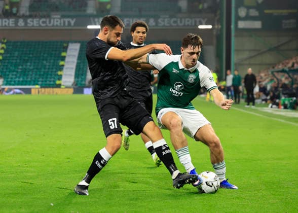 Hibernian v K.A.A. Gent UEFA Europa Conference League Adam Mayor of Hibernian shields the ball from Abdelkahar Kadri of K.A.A. Gent during the UEFA Europa Conference League Play-Off Second Leg match at Easter Road, Edinburgh 27 08 2026 UK Newspapers OUT Copyright: xFredxPalmerx FIL-23844-0160
