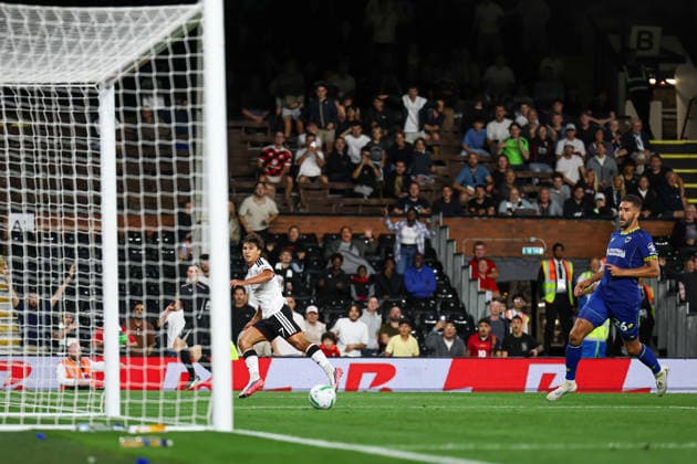 LONDON, ENGLAND, AUGUST 27: Gonzalo Garcia scores making it 3-0 during the Carabao Cup, English League Cup 2nd round match between Fulham and AFC Wimbledon at Craven Cottage in London, England. (Photo by Alex Ferrelly Sports Press Photo) Copyright: xAlexxFerrelly SportsxPressxPhotox Sportspressphoto_SPR217466