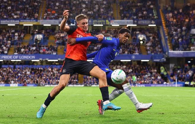 Callum Marshall of Luton Town and Jorrel Hato of Chelsea Chelsea v Luton Town, EFL Carabao Cup, Second Round, Football, Stamford Bridge, London, UK - 27 Aug 2026London Stamford Bridge United Kingdom EDITORIAL USE ONLY No use with unauthorised audio, video, data, fixture lists, club league logos or live services. Online in-match use limited to 120 images, no video emulation. No use in betting, games or single club league player publications.  Copyright: xMichaelxZemanek Shutterstockx 17118945br