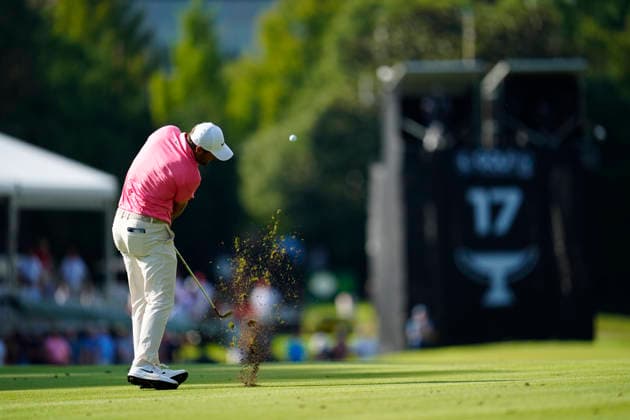 August 27, 2026, Atlanta, Georgia, USA: Scottie Scheffler (USA) hits his approach shot on the 17th hole during the first round at East Lake Golf Club. PGA, Golf Herren Tour TOUR Championship  - ZUMAd212 20260827_zsp_d212_052 Copyright: xRichardxDolex