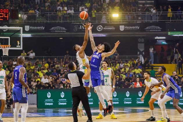 Brasil x República Dominicana BRASiLIA, DF - 27.08.2026: BRASIL X REPuBLICA DOMINICANA - Match between Brazil and the Dominican Republic, valid for the FIBA World Cup 2027 qualifiers, held at the Nilson Nelson Gymnasium in Brasilia. (Photo: Joao Pedro Carvalho Fotoarena) x3005727x  JoaoxPedroxCarvalho