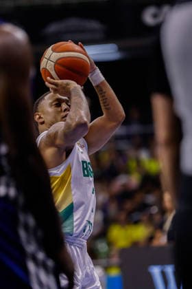 Brasil x República Dominicana BRASiLIA, DF - 27.08.2026: BRASIL X REPuBLICA DOMINICANA - Match between Brazil and the Dominican Republic, valid for the FIBA World Cup 2027 qualifiers, held at the Nilson Nelson Gymnasium in Brasilia. (Photo: Joao Pedro Carvalho Fotoarena) x3005751x  JoaoxPedroxCarvalho
