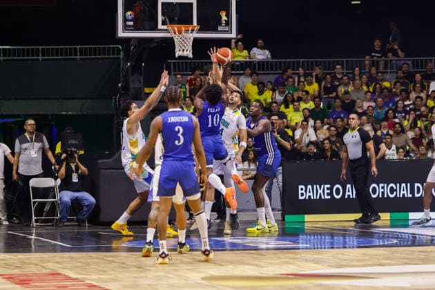 Brasil x República Dominicana BRASiLIA, DF - 27.08.2026: BRASIL X REPuBLICA DOMINICANA - Match between Brazil and the Dominican Republic, valid for the FIBA World Cup 2027 qualifiers, held at the Nilson Nelson Gymnasium in Brasilia. (Photo: Joao Pedro Carvalho Fotoarena) x3005748x  JoaoxPedroxCarvalho