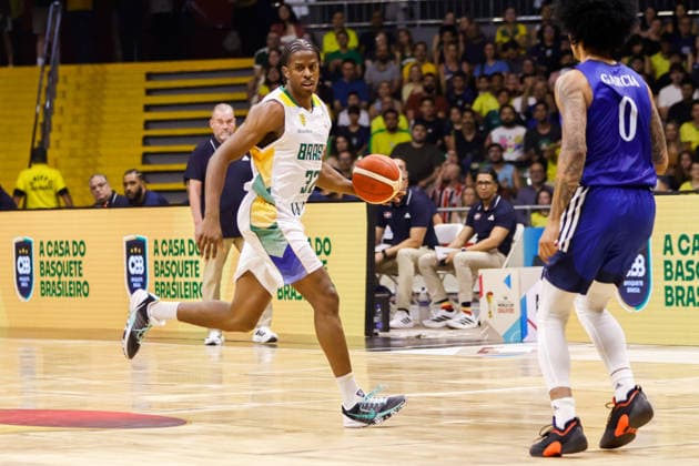 Brasil x República Dominicana BRASiLIA, DF - 27.08.2026: BRASIL X REPuBLICA DOMINICANA - Match between Brazil and the Dominican Republic, valid for the FIBA World Cup 2027 qualifiers, held at the Nilson Nelson Gymnasium in Brasilia. (Photo: Joao Pedro Carvalho Fotoarena) x3005761x  JoaoxPedroxCarvalho