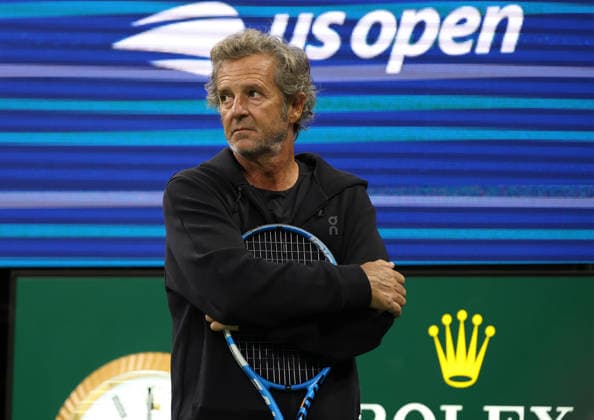 August 27, 2026, New York City, New York, USA: Coach of I. Swiatek - FRANCISCO ROIG of Spain, during practise session before US Open. New York, USA. Tennis: US Open - Francisco Roig  - ZUMAc278 20260827_zsp_c278_005 Copyright: xMarcinxCholewinskix