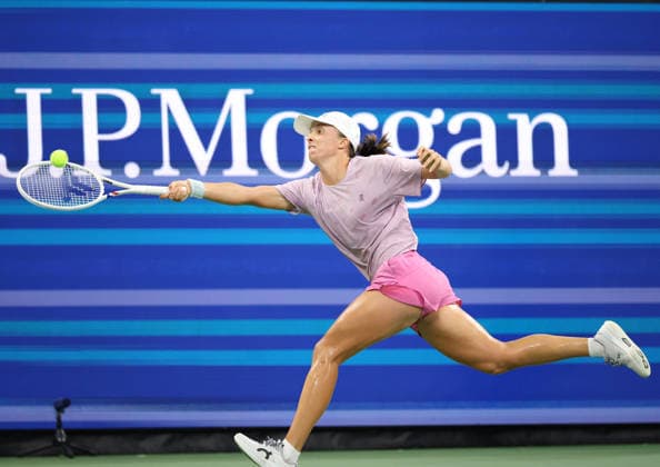 August 27, 2026, New York City, New York, USA: IGA SWIATEK of Poland during practise session before US Open. New York, USA. New York City USA - ZUMAc278 20260827_zsp_c278_018 Copyright: xMarcinxCholewinskix