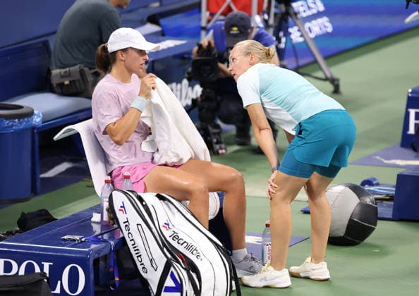 August 27, 2026, New York City, New York, USA: IGA SWIATEK and DARIA ABRAMOWICZ of Poland during practise session before US Open. New York, USA. Tennis: US Open - Iga Swiatek And Daria Abramowicz  - ZUMAc278 20260827_zsp_c278_009 Copyright: xMarcinxCholewinskix