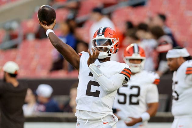 CLEVELAND, OH - AUGUST 27: Cleveland Browns quarterback Shedeur Sanders (2) on the field prior to the National Football League preseason game between the New England Patriots and Cleveland Browns on August 27, 2026, at Huntington Bank Field in Cleveland, OH. (Photo by Frank Jansky Icon Sportswire) NFL, American Football Herren, USA AUG 27 Patriots at Browns EDITORIAL USE ONLY Icon260827013