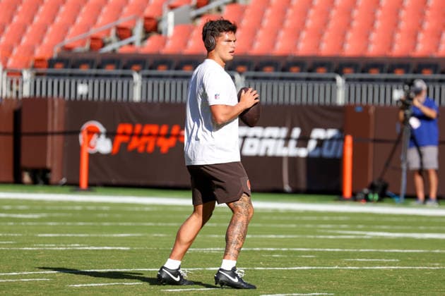 CLEVELAND, OH - AUGUST 27: Cleveland Browns quarterback Dillon Gabriel (6) on the field prior to the National Football League preseason game between the New England Patriots and Cleveland Browns on August 27, 2026, at Huntington Bank Field in Cleveland, OH. (Photo by Frank Jansky Icon Sportswire) NFL, American Football Herren, USA AUG 27 Patriots at Browns EDITORIAL USE ONLY Icon260827036