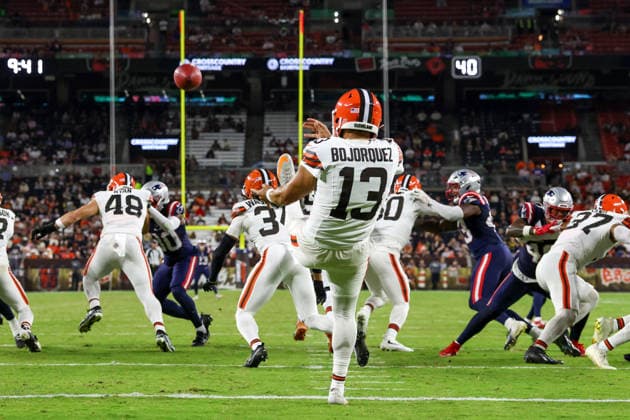 CLEVELAND, OH - AUGUST 27: Cleveland Browns punter Corey Bojorquez (13) punts during the third quarter of the National Football League preseason game between the New England Patriots and Cleveland Browns on August 27, 2026, at Huntington Bank Field in Cleveland, OH. (Photo by Frank Jansky Icon Sportswire) NFL, American Football Herren, USA AUG 27 Patriots at Browns EDITORIAL USE ONLY Icon260827043