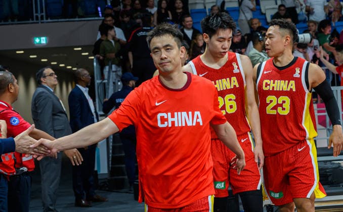 Qatar v China - FIBA Basketball World Cup 2027 Asian Qualifiers Players of China react after the second-round match between China and Qatar in the FIBA Basketball World Cup Asian Qualifiers at Al Janoub Stadium in Al Wakrah, Qatar, August 27, 2026. DOHA Qatar Copyright: xNOUSHADx