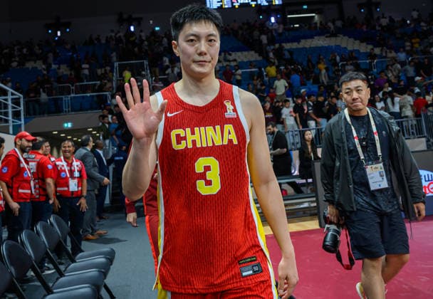 Qatar v China - FIBA Basketball World Cup 2027 Asian Qualifiers Hu Mingxuan of China reacts after the second-round match between China and Qatar in the FIBA Basketball World Cup Asian Qualifiers at Al Janoub Stadium in Al Wakrah, Qatar, August 27, 2026. DOHA Qatar Copyright: xNOUSHADx