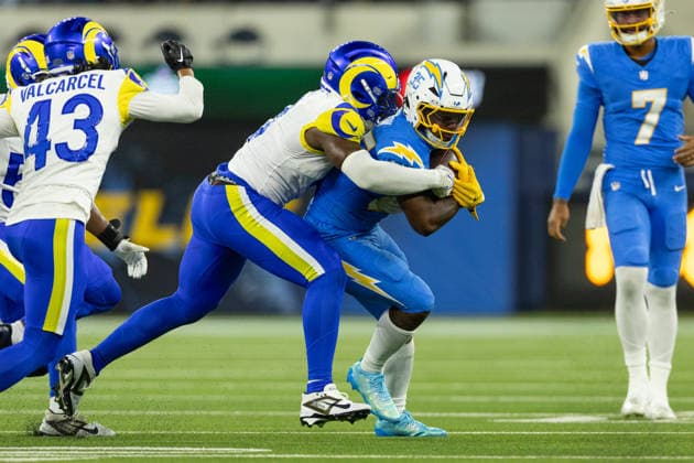INGLEWOOD, CA - AUGUST 27: Amar Johnson 35 of the Los Angeles Chargers carries the ball during an NFL, American Football Herren, USA preseason game between the Los Angeles Rams and the Los Angeles Chargers on August 27, 2026, at SoFi Stadium in Inglewood, California. (Photo by Greg Fiore Icon Sportswire) NFL: AUG 27 Rams at Chargers EDITORIAL USE ONLY Icon2608272000