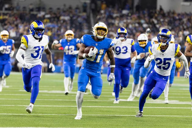 August 27, 2026, Inglewood, California, USA: Los Angeles Chargers Running Back Gregory Desrosiers (31) runs past Los Angeles Rams and scores during an NFL, American Football Herren, USA football preseason game, in Inglewood, Calif. on Thursday August 27, 2026. NHL, Eishockey Herren, USA 2026: LA Rams 20:18 LA Chargers  - ZUMAc68_ 20260827_zaf_c68_046 Copyright: xRingoxChiux