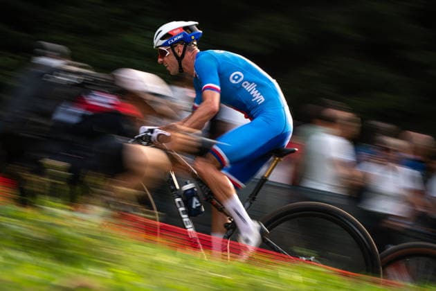 UCI MTB World Championship, WM, Weltmeisterschaft Thursday - Val Di Sole 2026 Ondrej Cink of the Czech Republic competes in front of fans during the Men s Elite Short Track race at the UCI Mountain Bike World Championships Val di Sole 2026 in Val di Sole, Italy, on August 27, 2026. Val di Sole Italy  Copyright: xFilipxBezdÄ›kx originalFilename:bezdek-notitle260827_npkeu.jpg